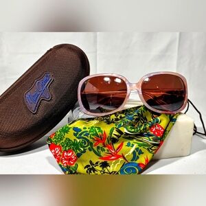 Maui Jim Rainbow Falls Polorized sunglasses with case.